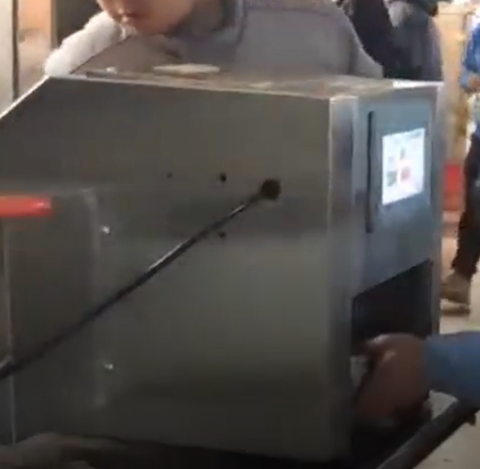 上超智能打菜機，精準高效省人力